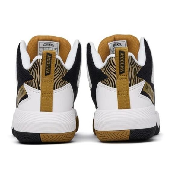 Moolah Press Break V2 Mid Top Youth Basketball Shoe 7 Black White Gold Sporty - Picture 2 of 10